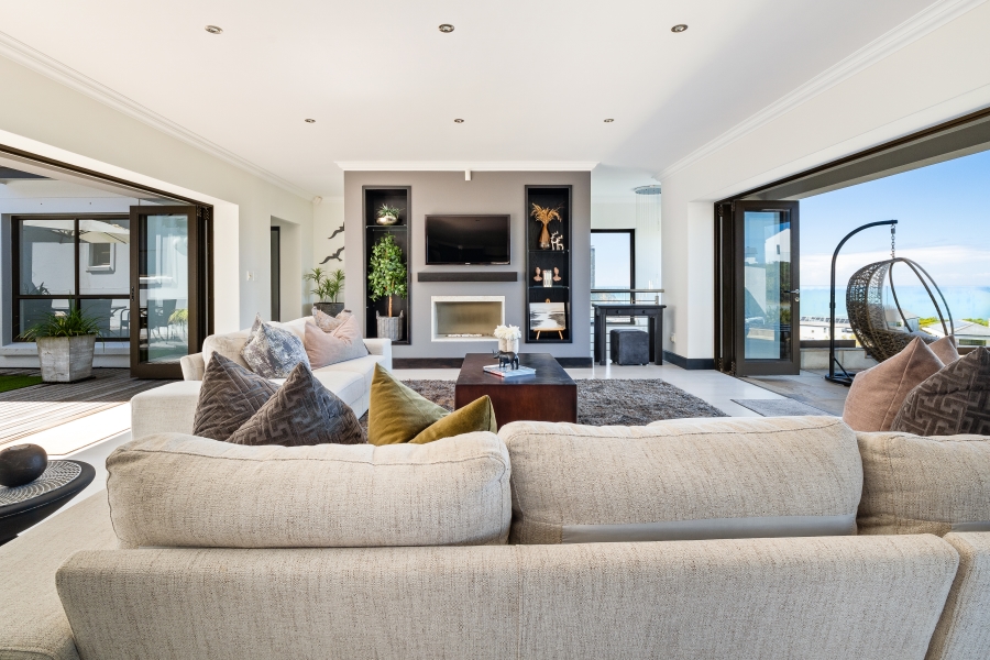 5 Bedroom Property for Sale in Pezula Golf Estate Western Cape
